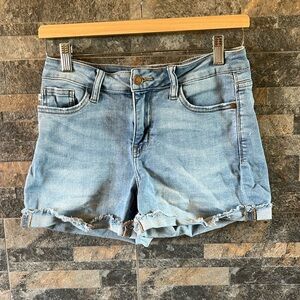 Judy Blue Paint Shorts Raw Hem Size Small